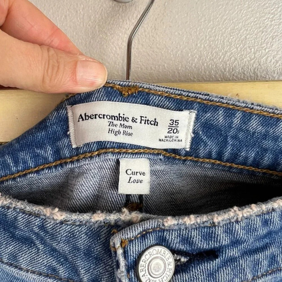 Abercrombie & Fitch Mom High Rise Jeans Size 20 Short Petite Curve Love Straight - Picture 3 of 11